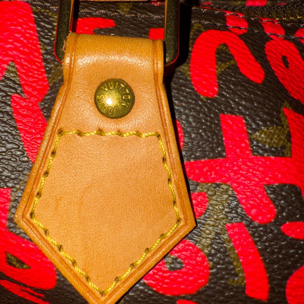 Authentic LOUIS VUITTON Monogram Graffiti Speedy 30 PINK - Picture 13 of 16